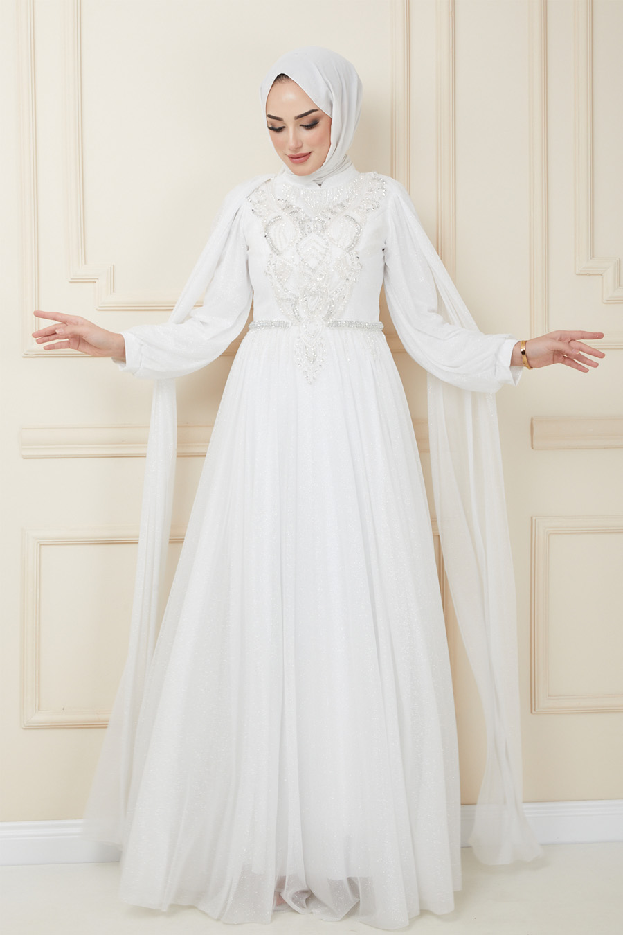 WHITE EVENING DRESS   WHITE EVENING DRESS