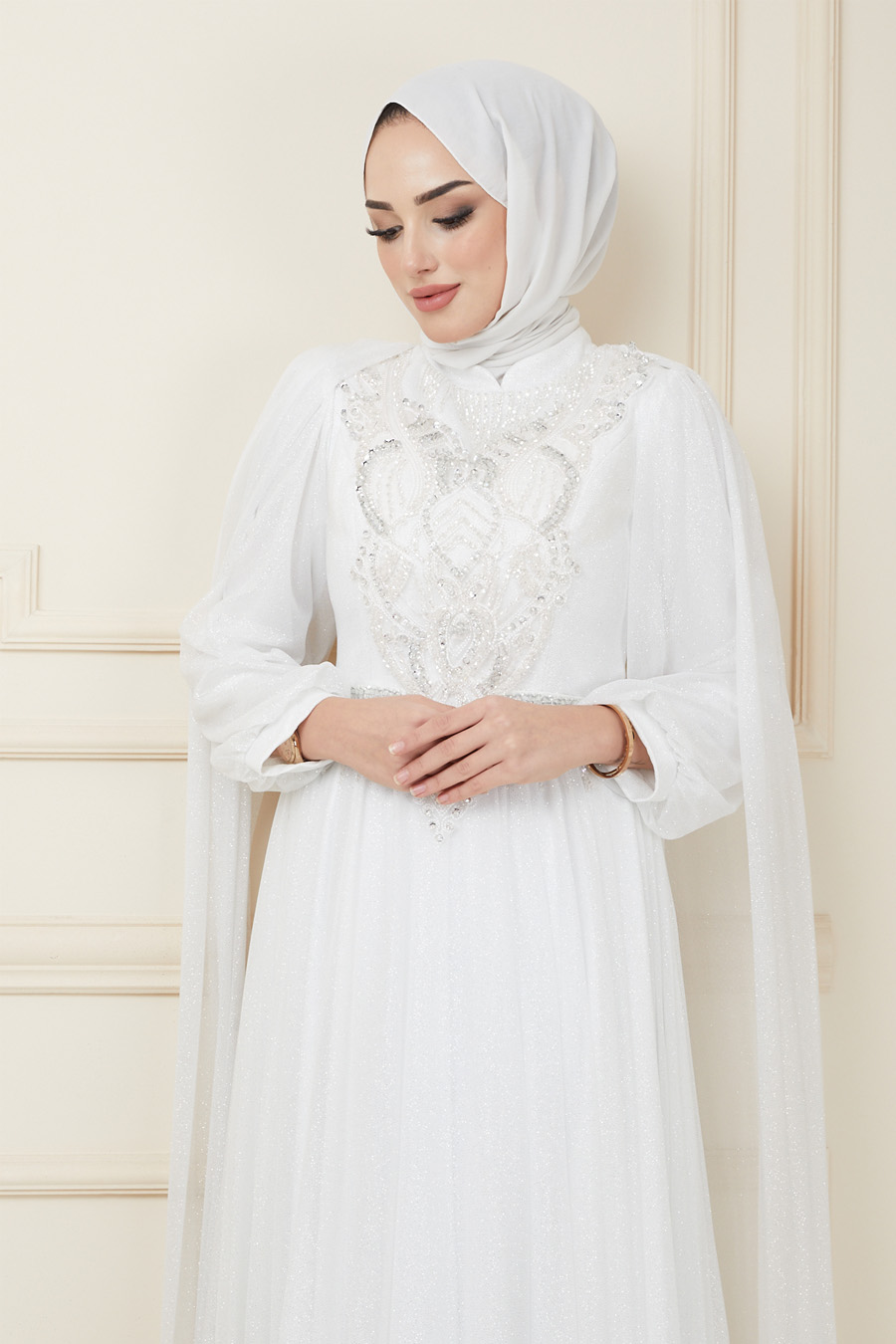 WHITE EVENING DRESS   WHITE EVENING DRESS