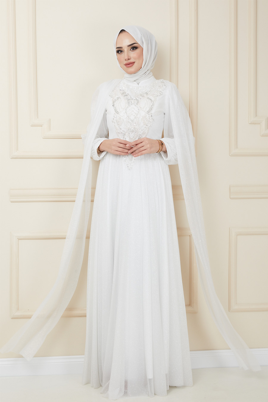 WHITE EVENING DRESS   WHITE EVENING DRESS