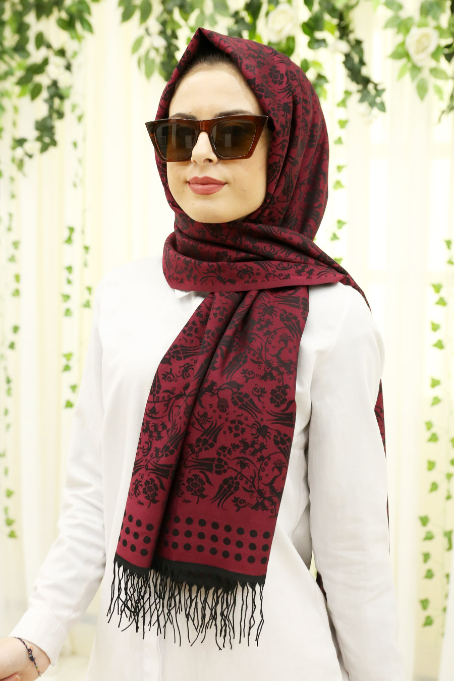 PATTERNED SHAWL