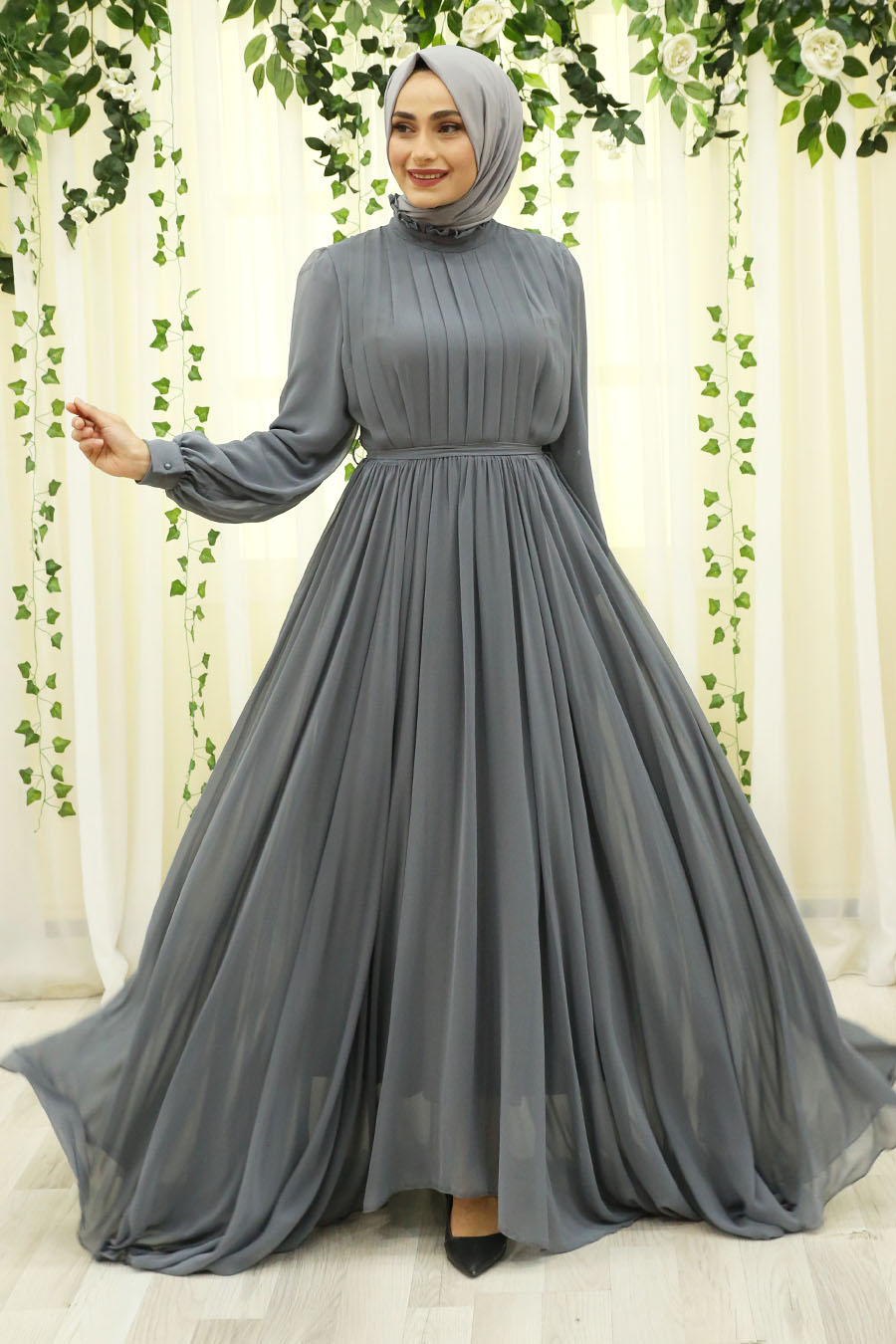 GREY EVENING DRESS 