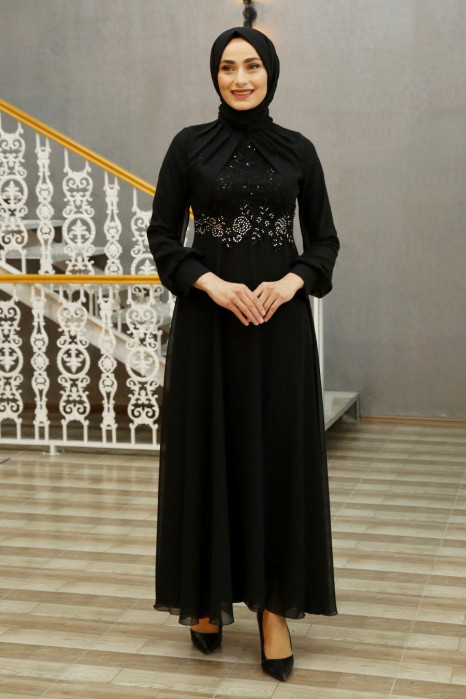 STONE DETAILED BLACK EVENING DRESS