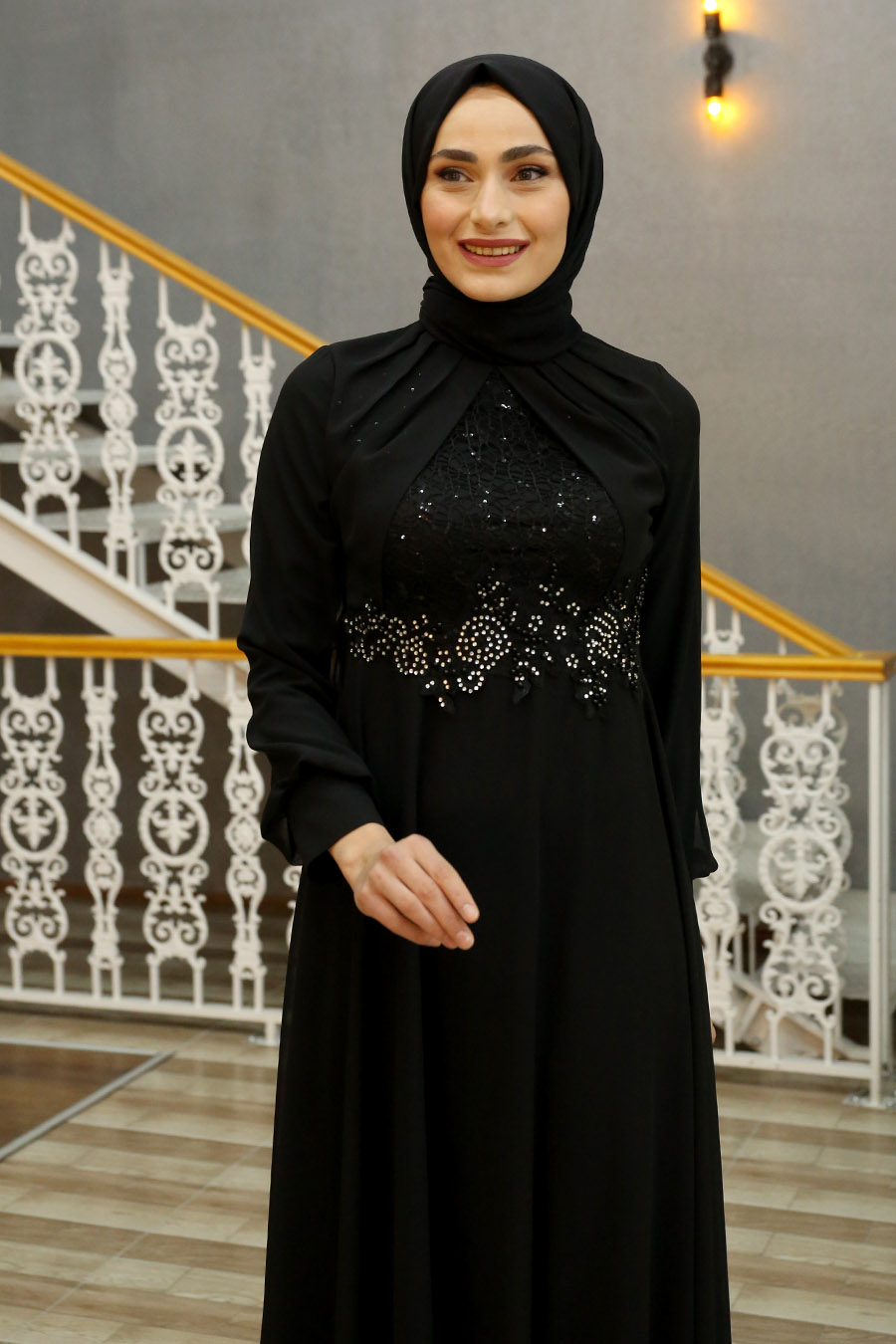 STONE DETAILED BLACK EVENING DRESS