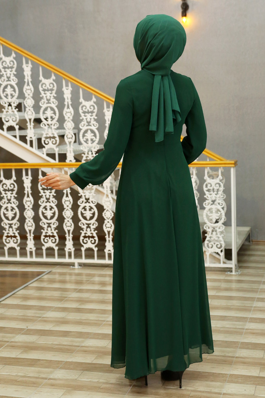 STONE DETAILED GREEN EVENING DRESS 