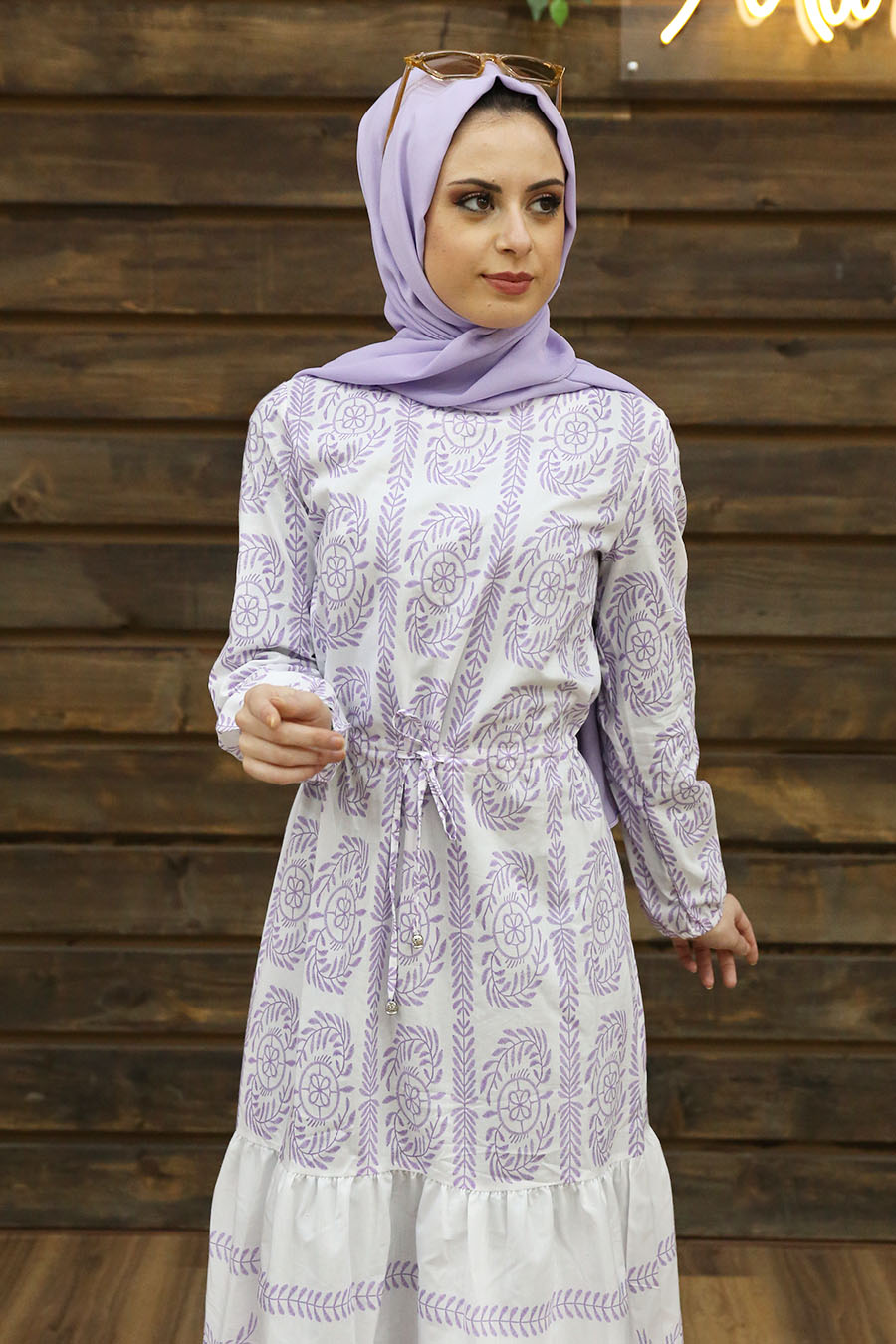 FLOWER PATTERNED LILA DRESS 