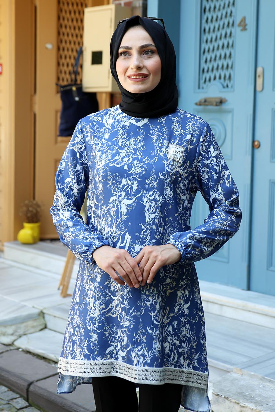 PATTERNED BLUE TUNIC 