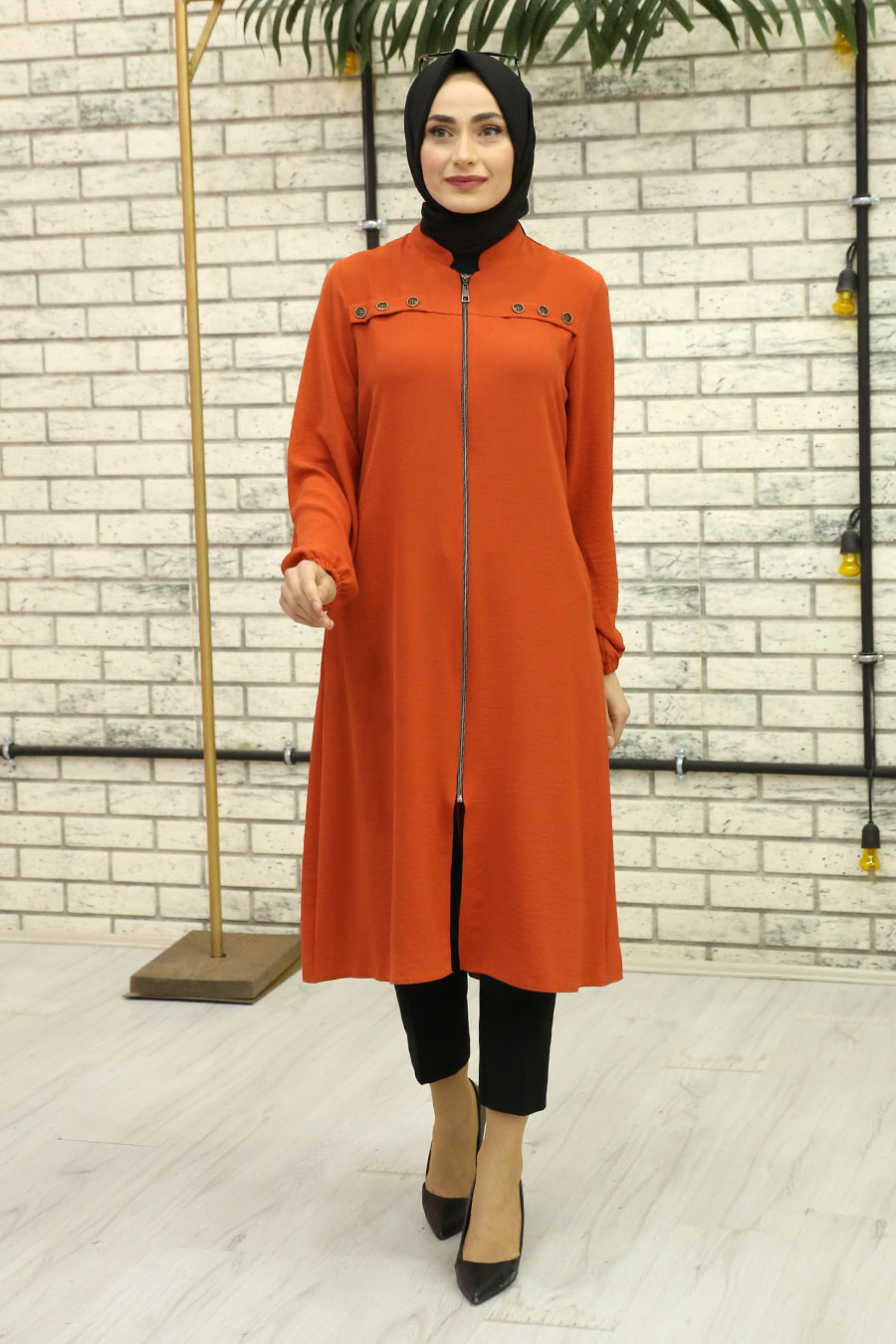 BRICK COLOR COAT