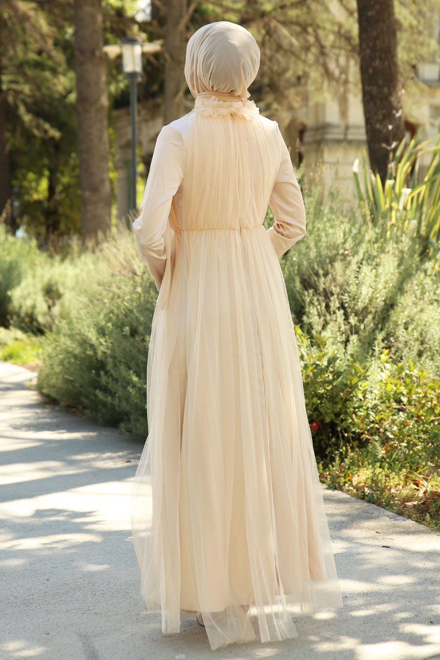 CREAM COLOR EVENING DRESS