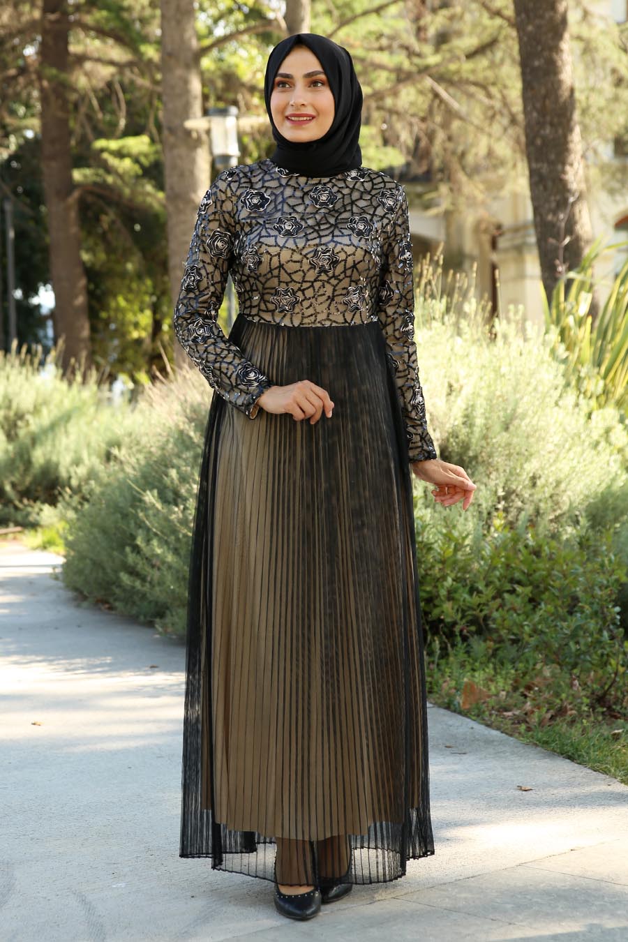 BLACK EVENING DRESS