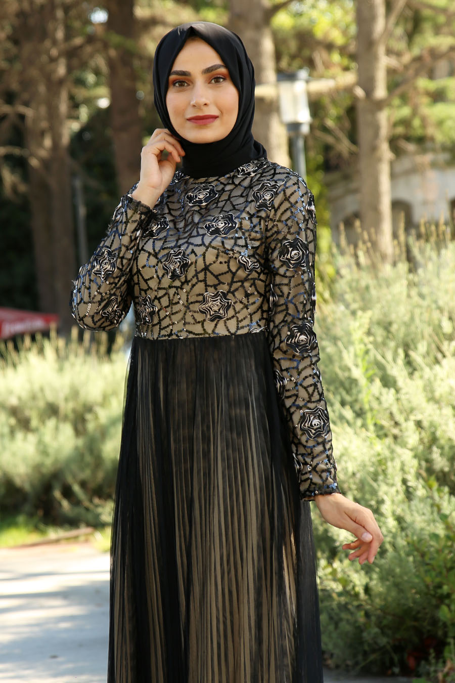 BLACK EVENING DRESS