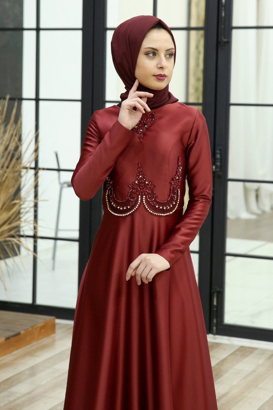 CLARET RED EVENING DRESS