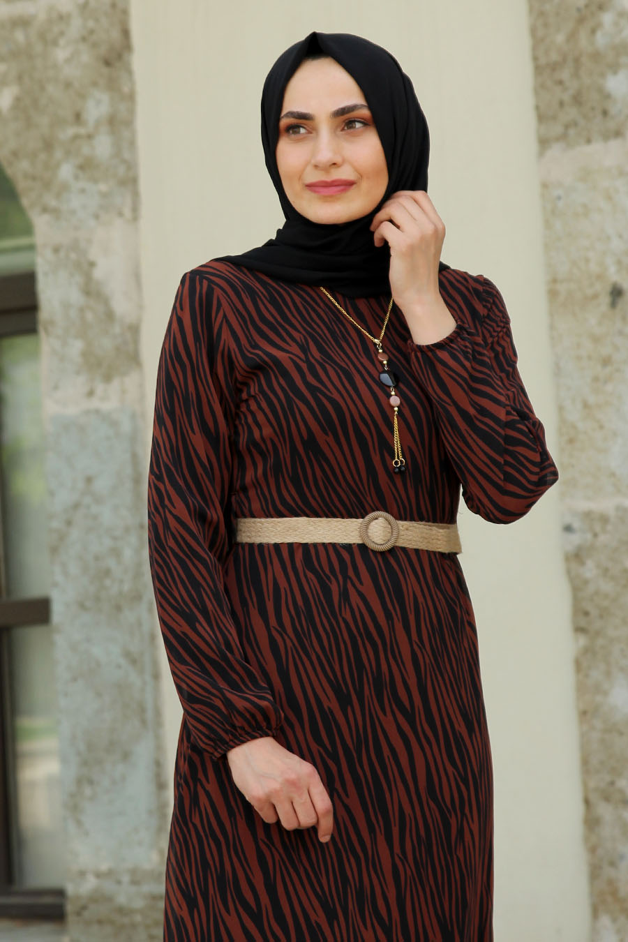 PATTERNED BLACK/BROWN DRESS 