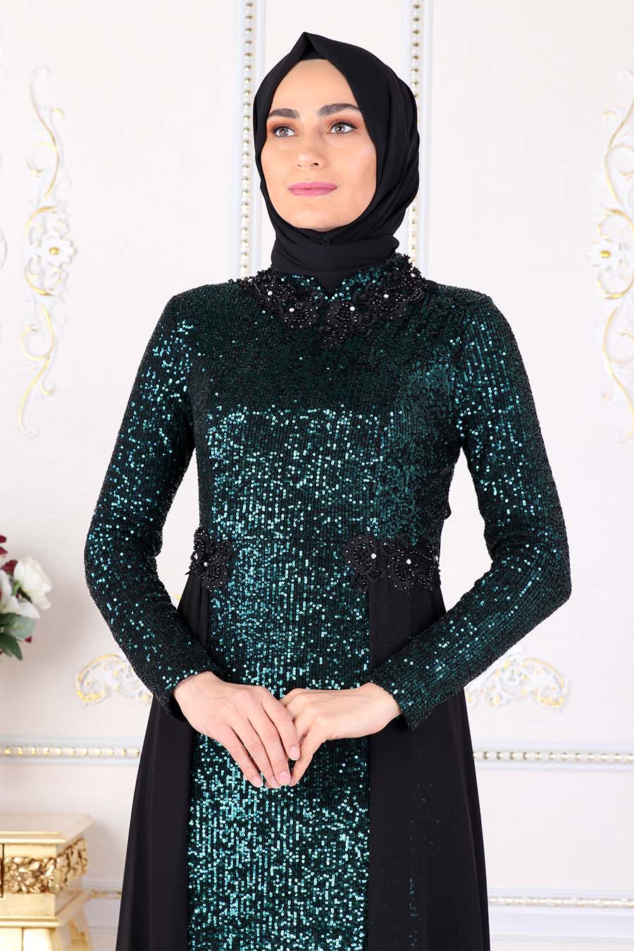 SEQUIN DETAILED GREEN EVENING DRESS