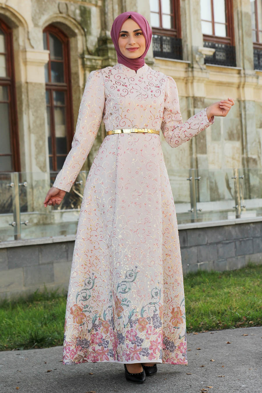 PATTERNED ECRU EVENING DRESS