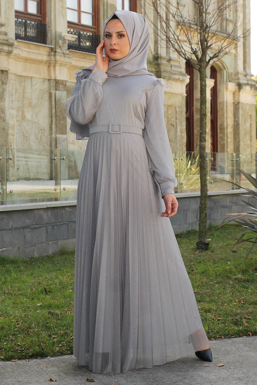 SILVERY GREY EVENING DRESS