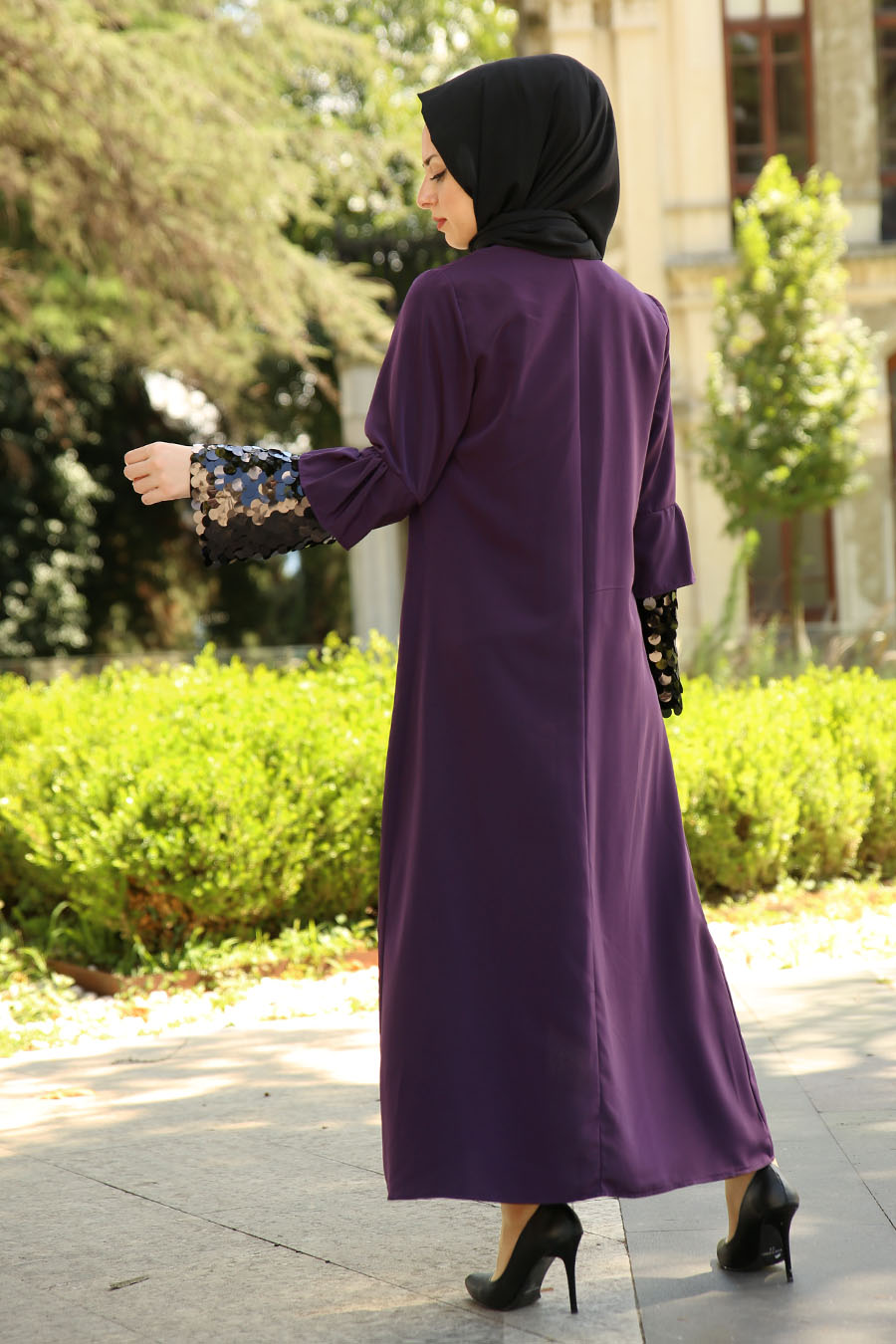 SEQUIN DETAILED PURPLE ABAYA