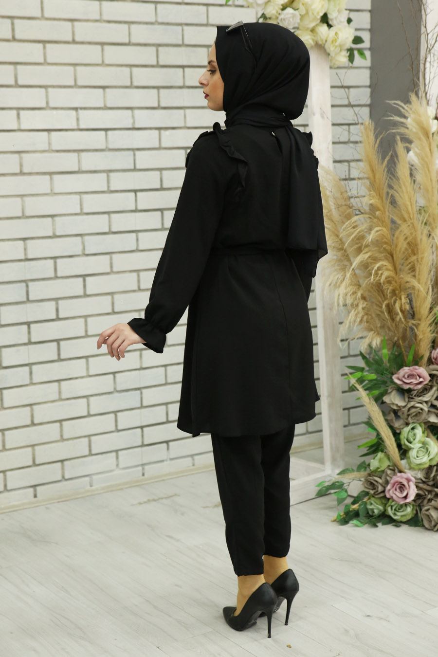 BLACK TUNIC AND PANT SUIT 