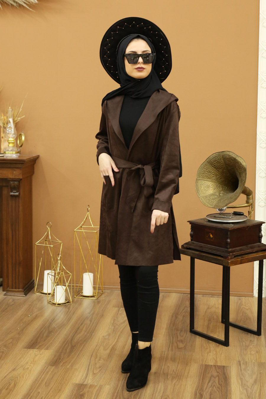 BROWN COLOR COAT