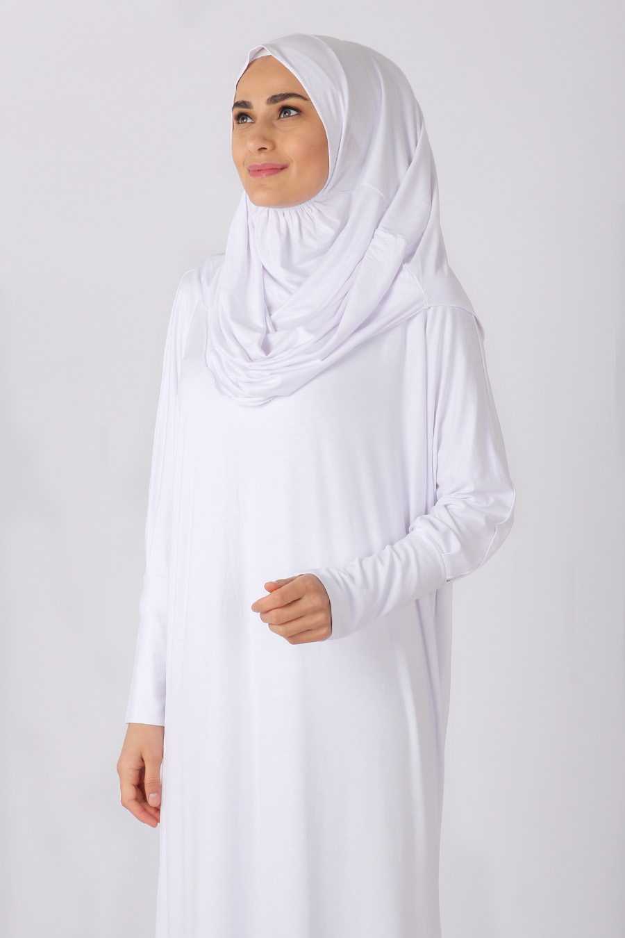 WHITE PRATICAL PRAYER DRESS WHITE PRATICAL PRAYER DRESS