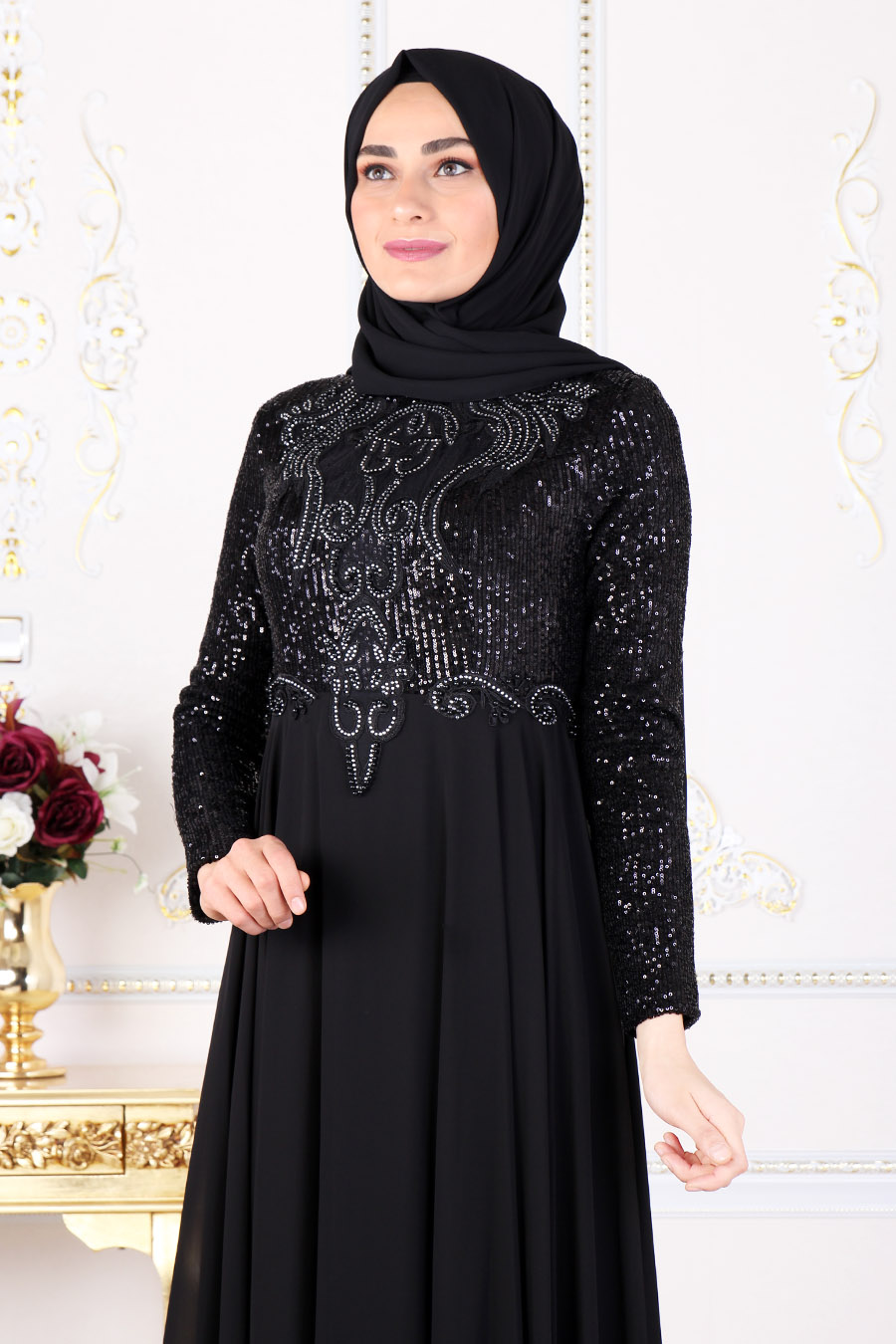SEQUIN DETAILED BLACK EVENING DRESS