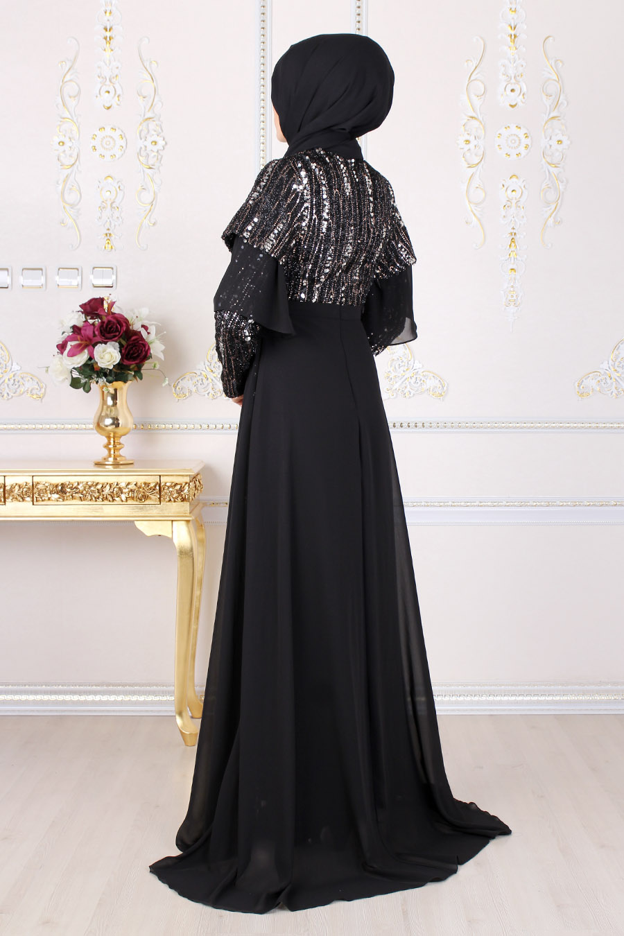 SEQUIN DETAILED GOLD EVENING DRESS