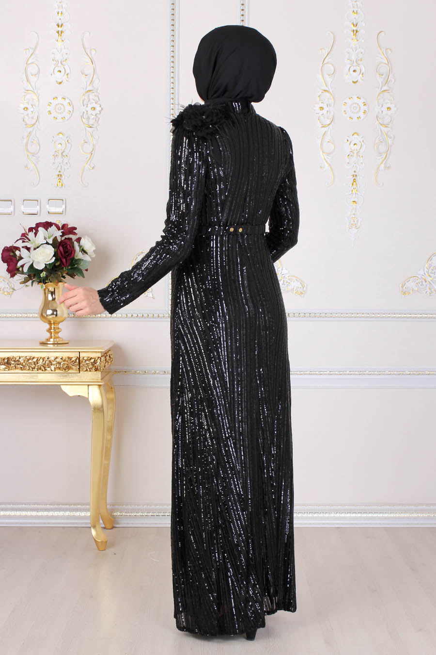 SEQUIN DETAILED BLACK EVENING DRESS