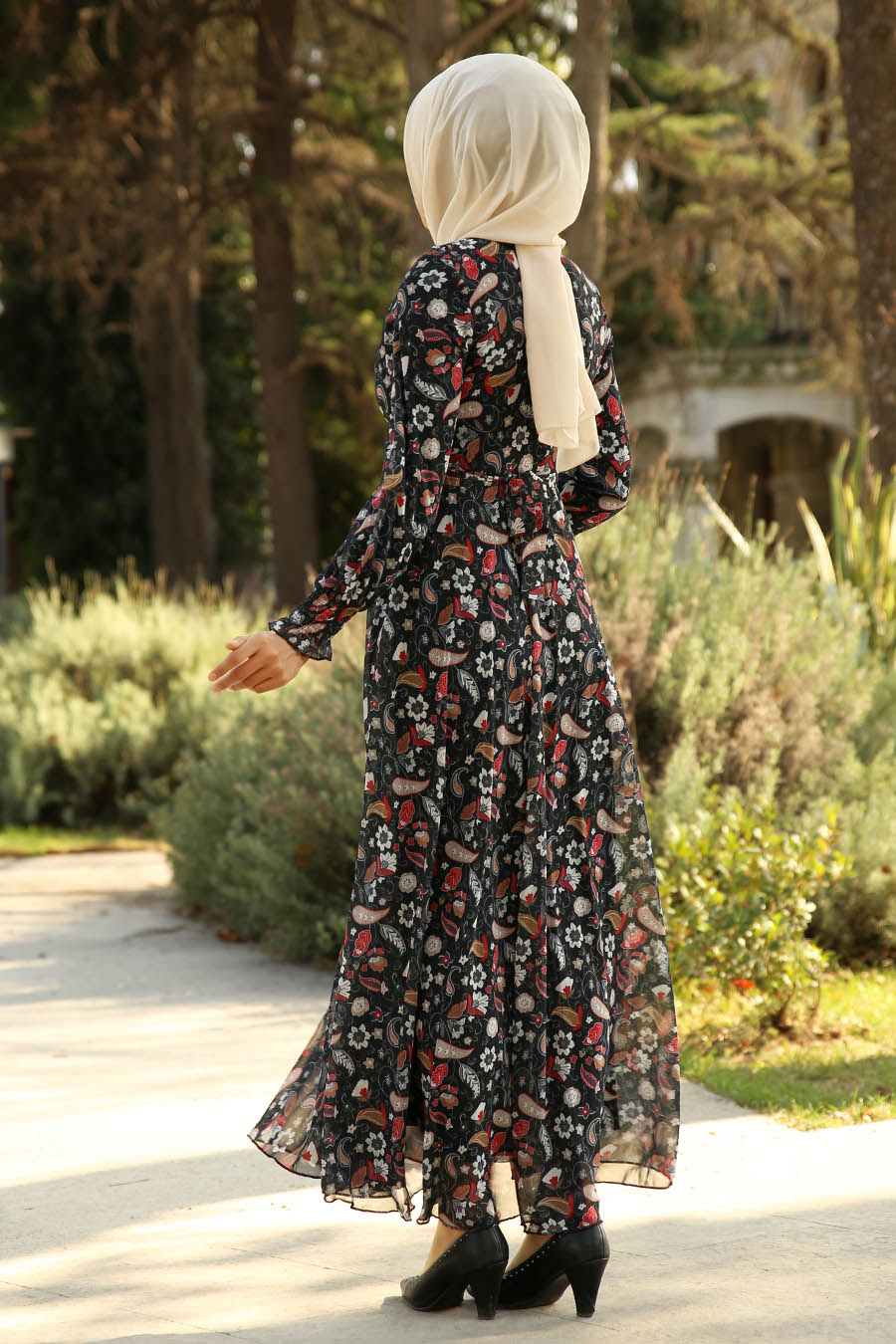 PATTERNED BLACK DRESS 