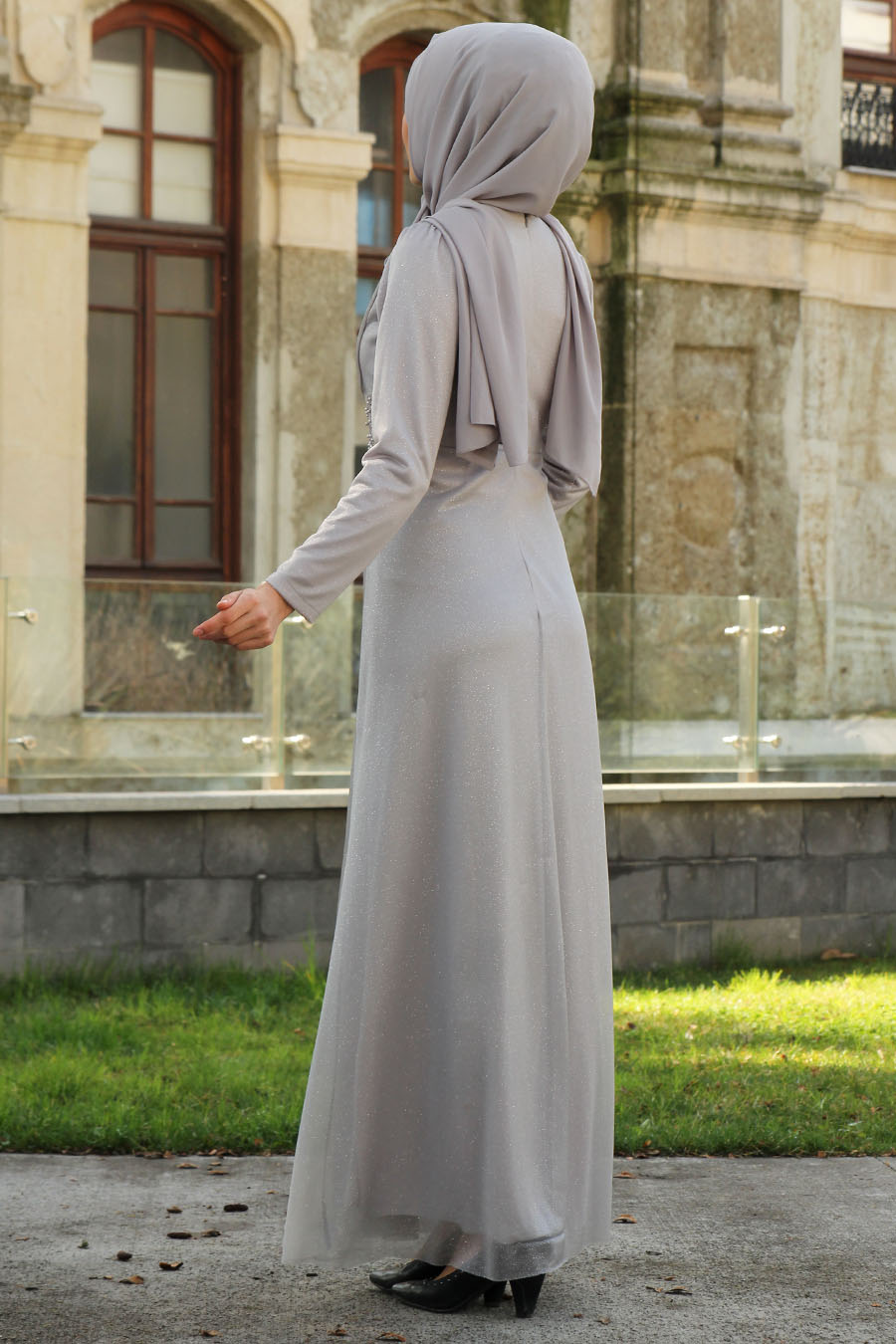 PEARL DETAILED GREY EVENING DRESS 