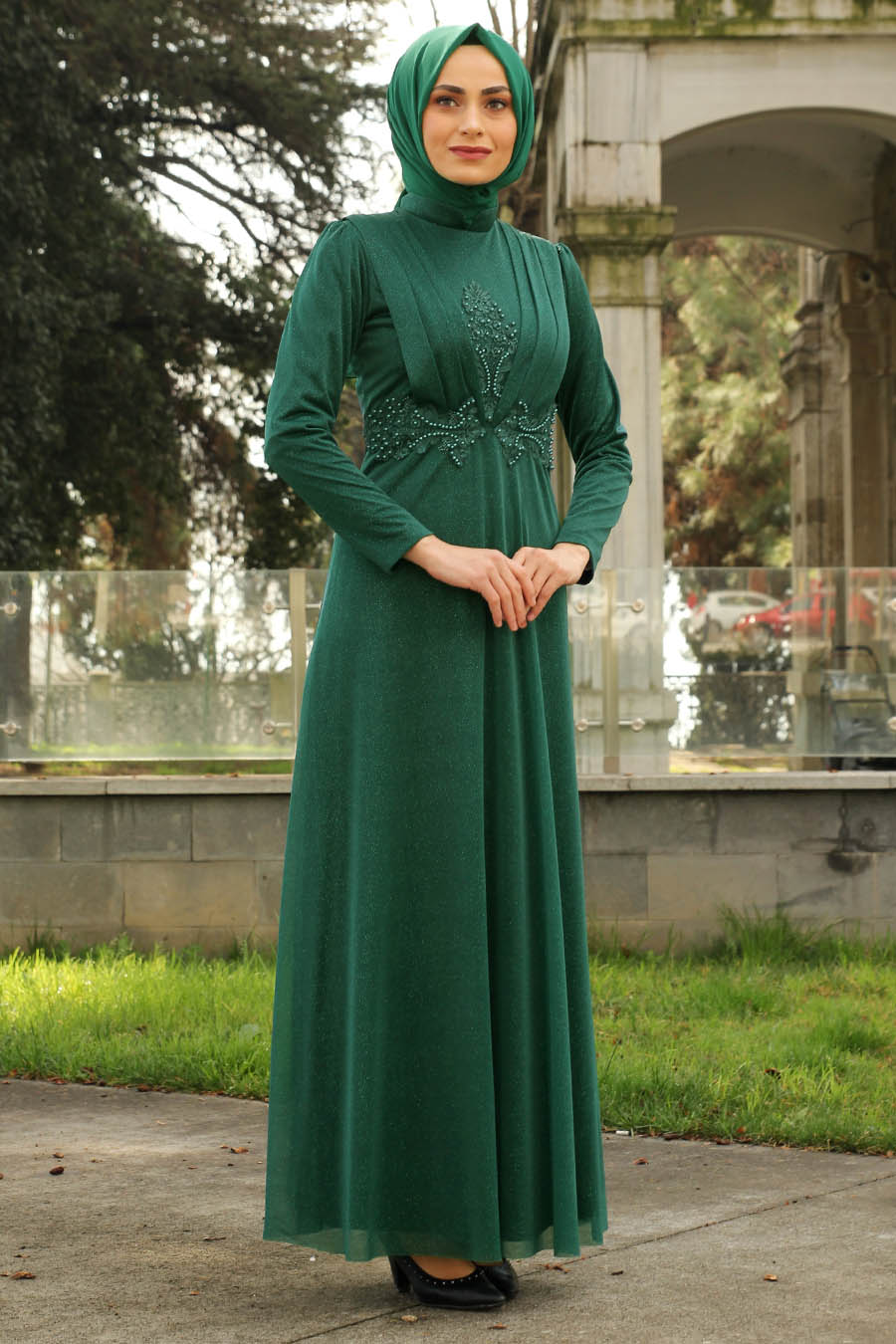 PEARL DETAILED GREEN EVENING DRESS