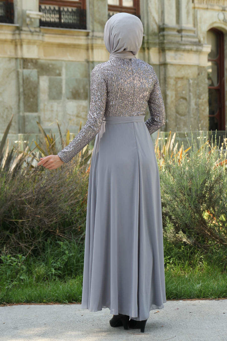 SEQUIN DETAILED GREY EVENING DRESS