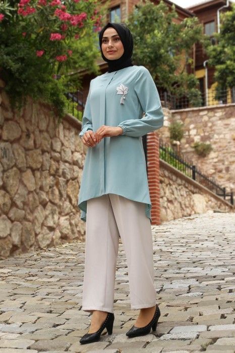 MINT TUNIC AND ECRU PANT SUIT 