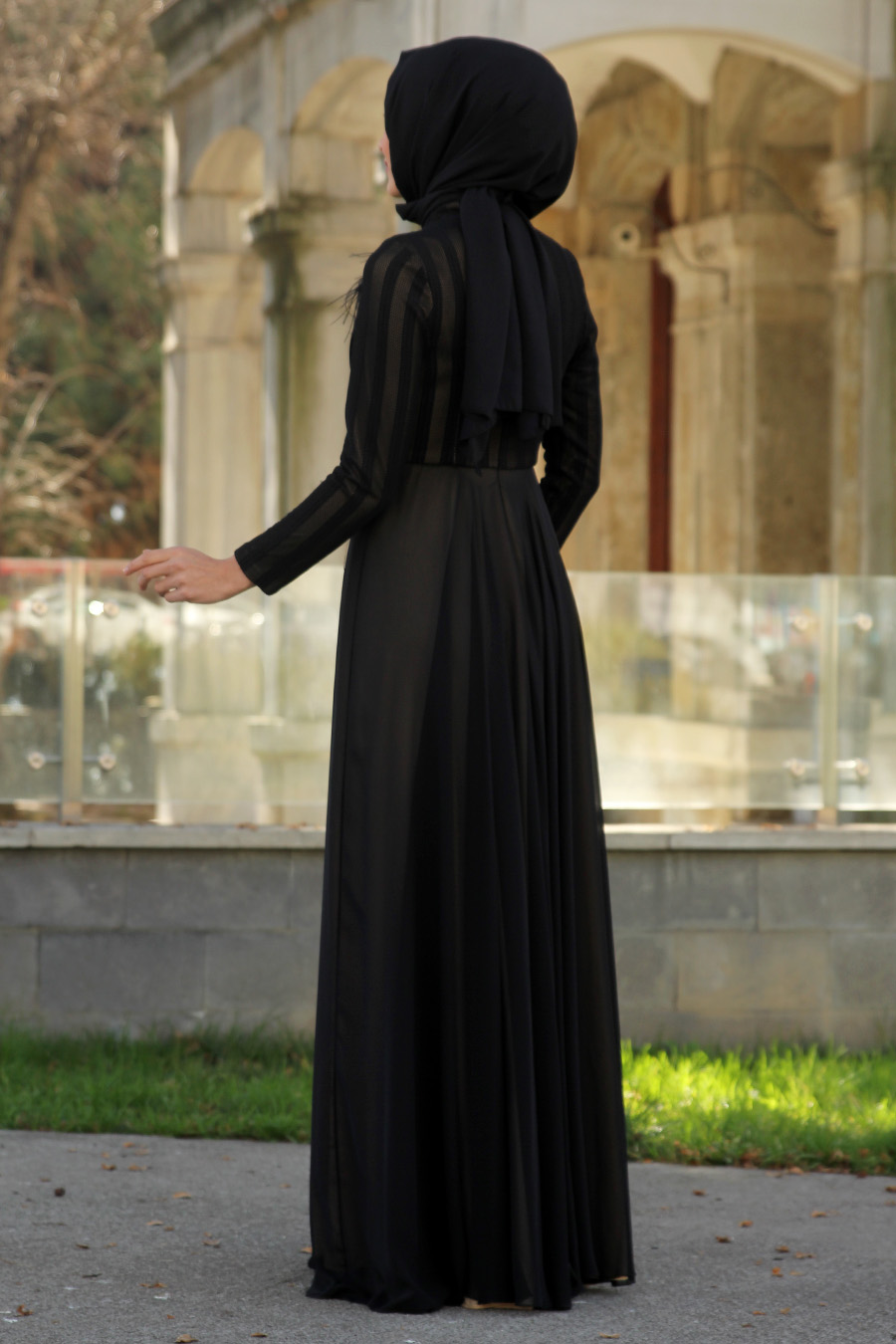 HAIRY BLACK EVENING DRESS