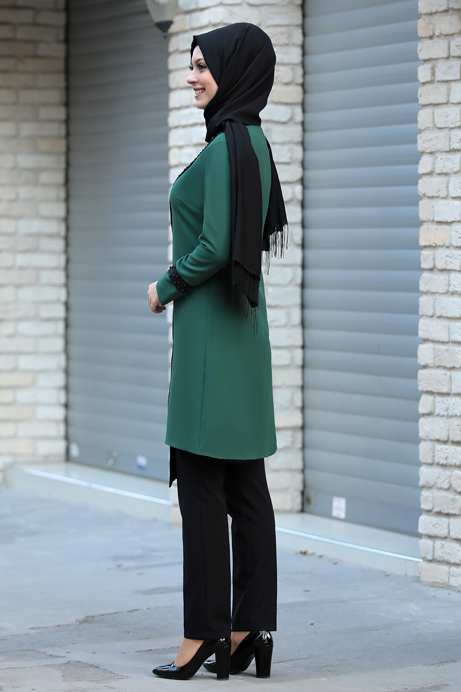 GREEN TUNIC AND BLACK PANT SUIT