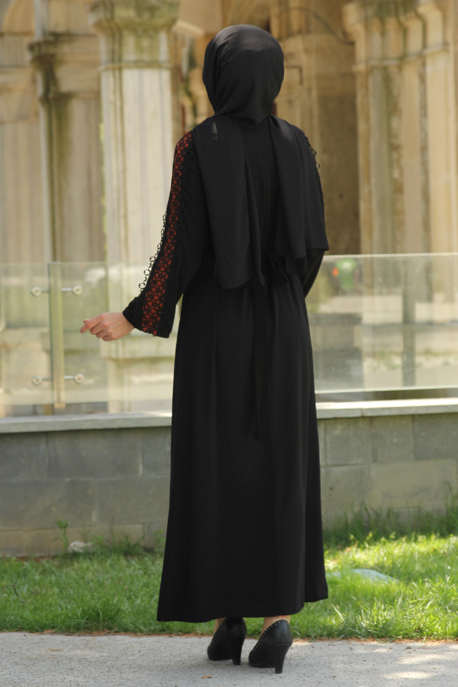 BRICK COLOR DETAILED ABAYA 