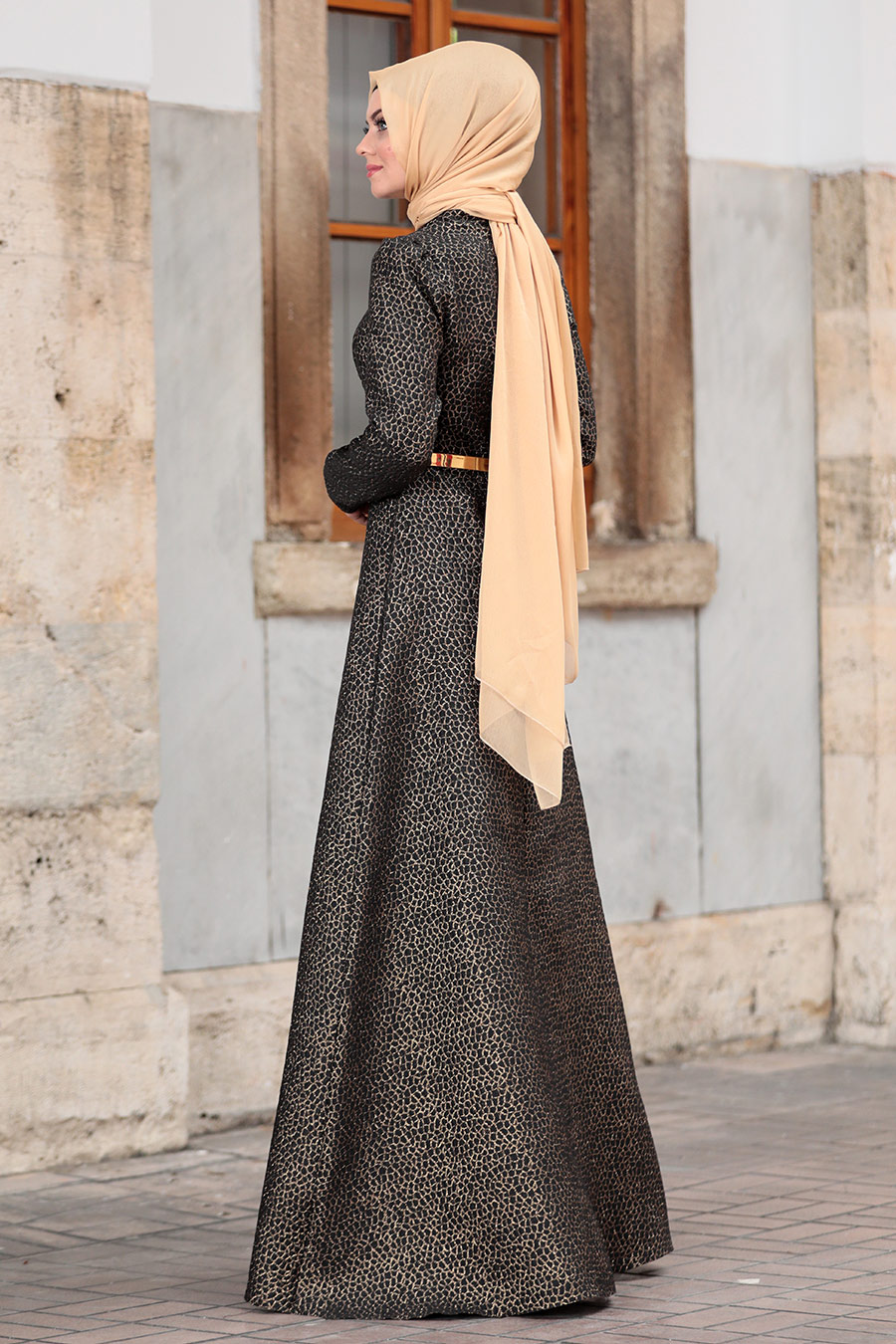 PATTERNED BLACK EVENING DRESS 