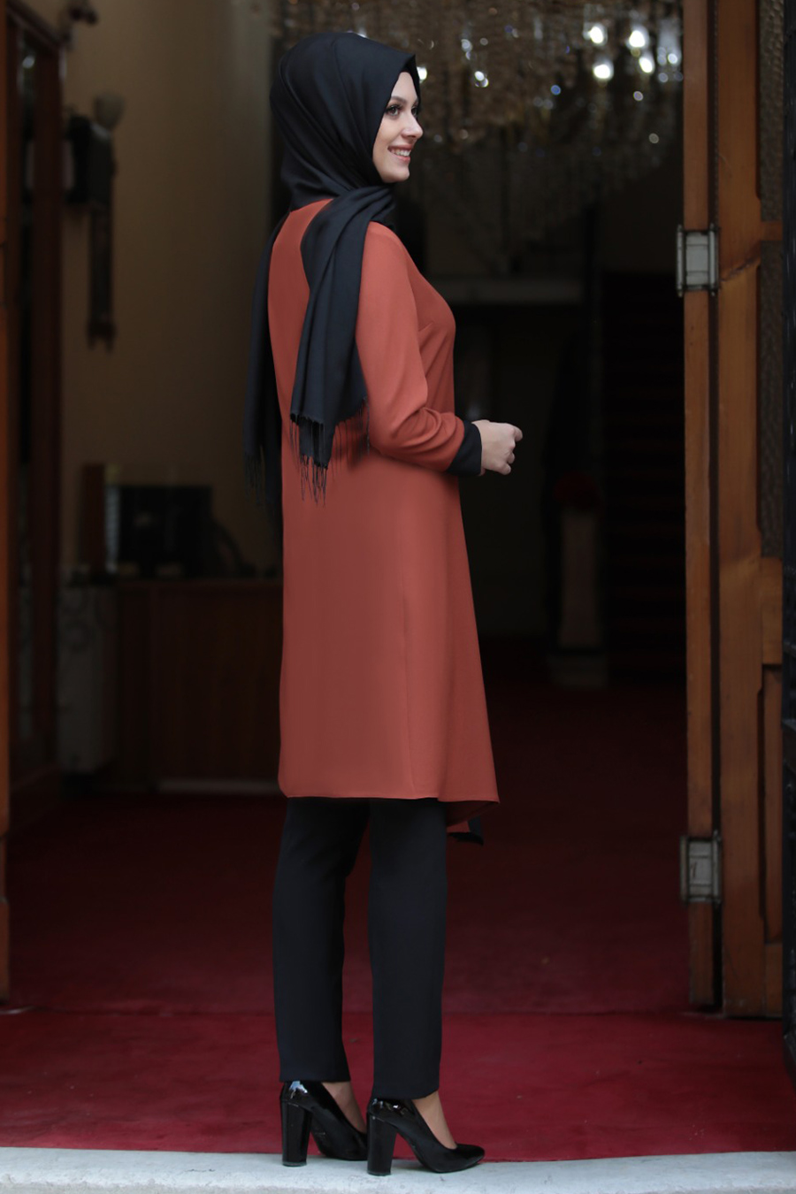 BRICK COLOR TUNIC AND BLACK PANT SUIT