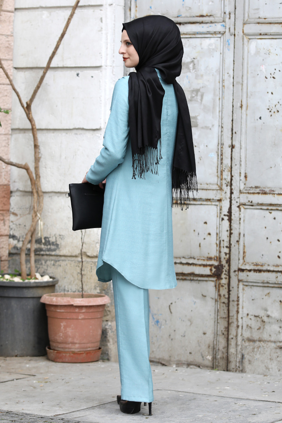 GREEN TUNIC AND PANT SUIT