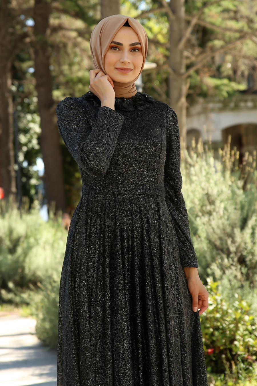 BRIGHT BLACK EVENING DRESS 