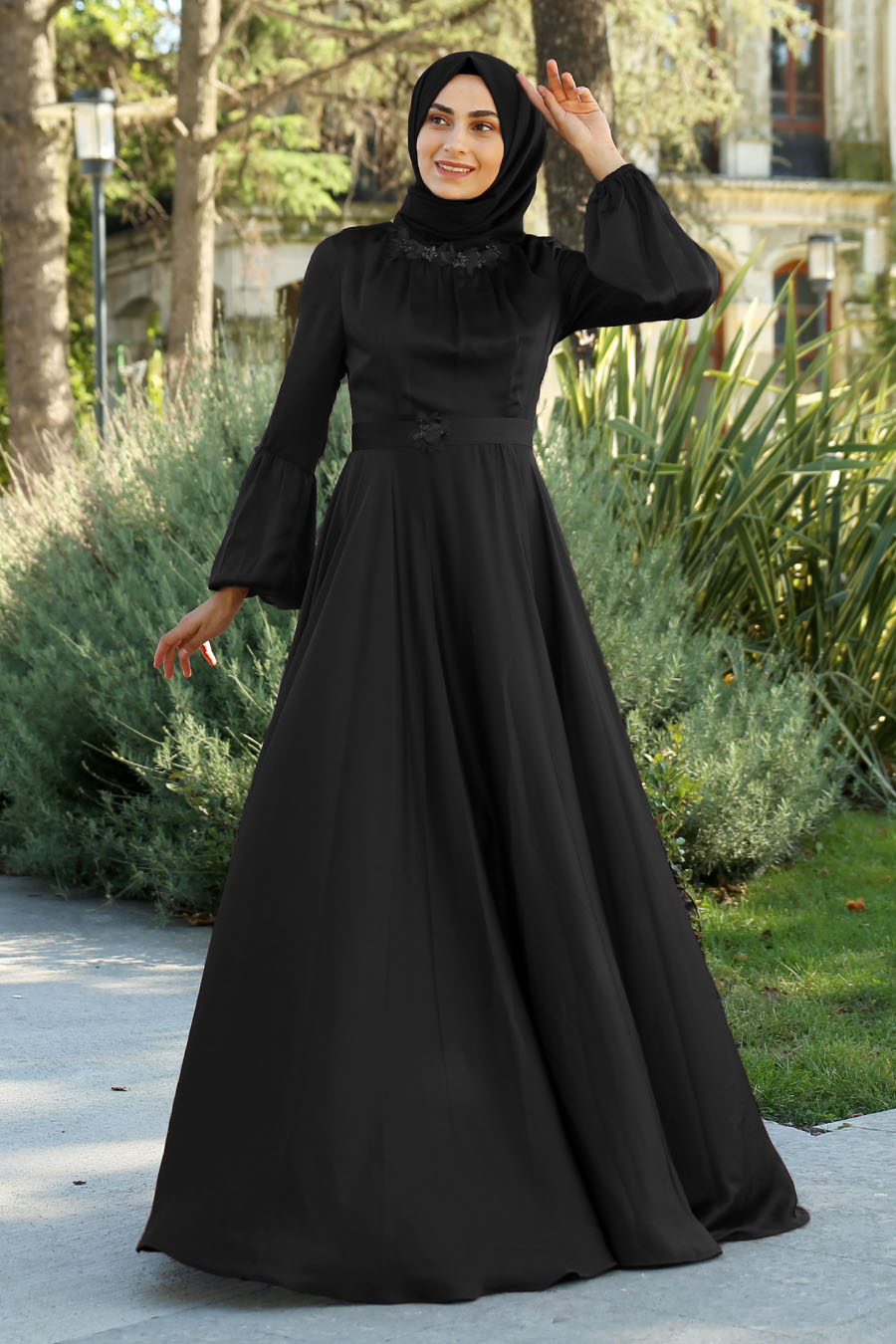 BLACK EVENING DRESS