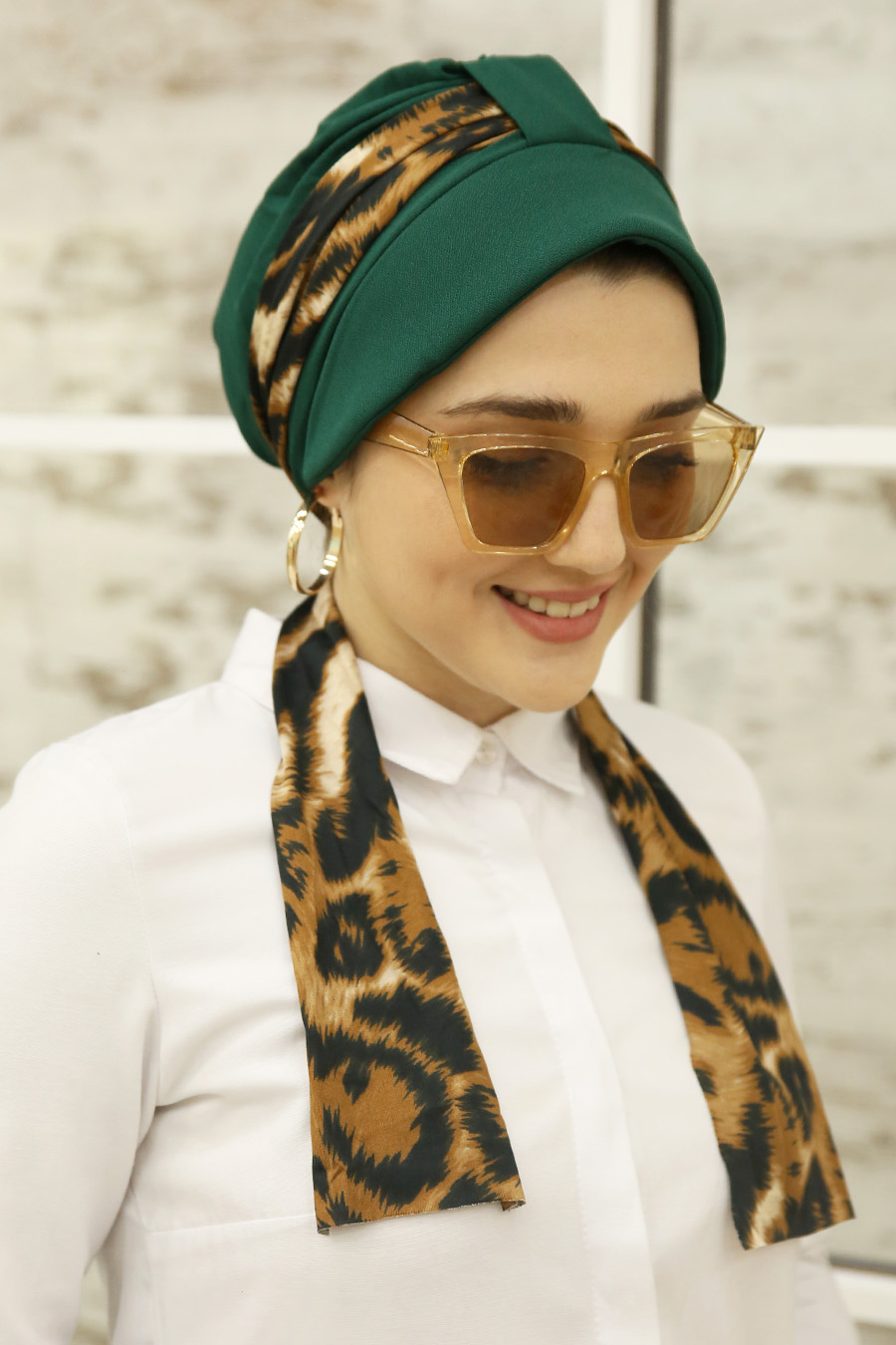 GREEN SHAWL 