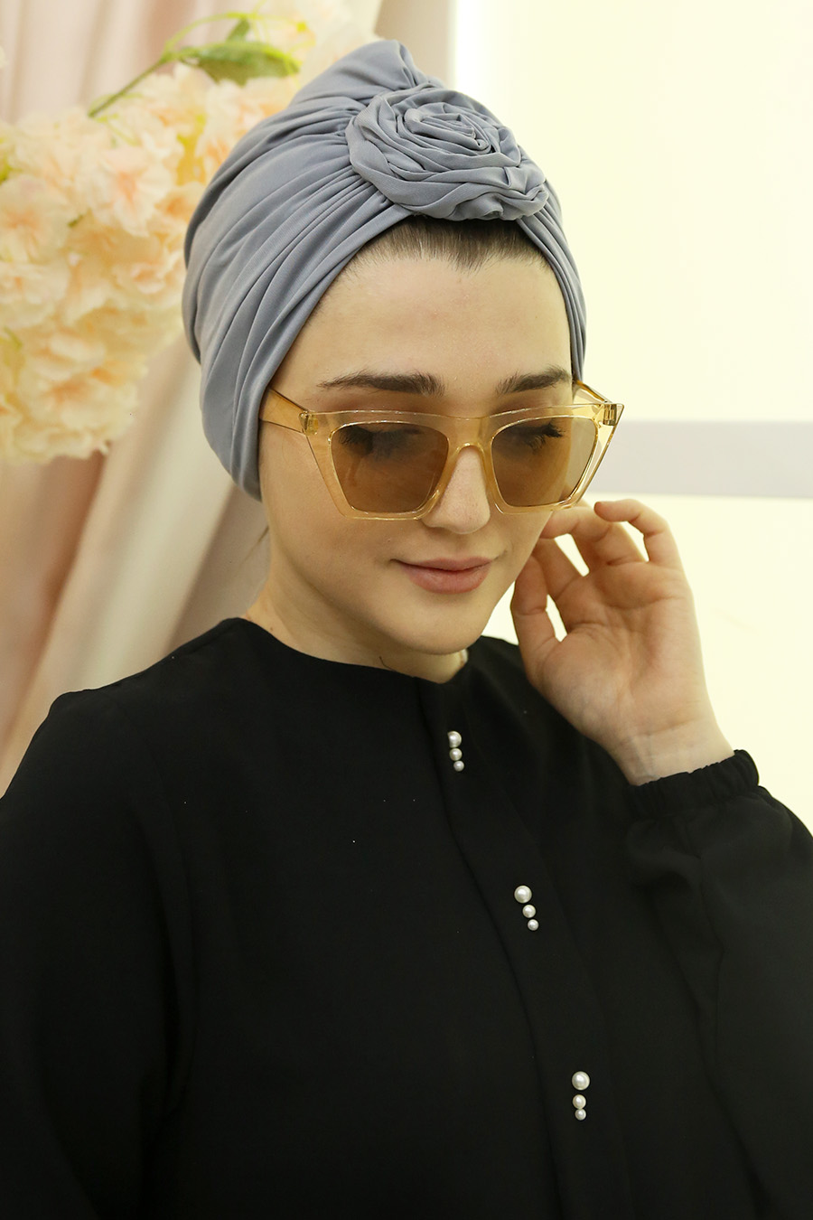 ROSE DETAILED INSTANT GREY SCARF ROSE DETAILED INSTANT GREY SCARF