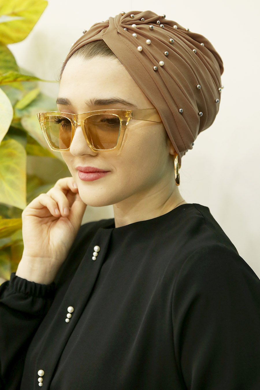 PEARL DETAILED INSTANT TAN SCARF 