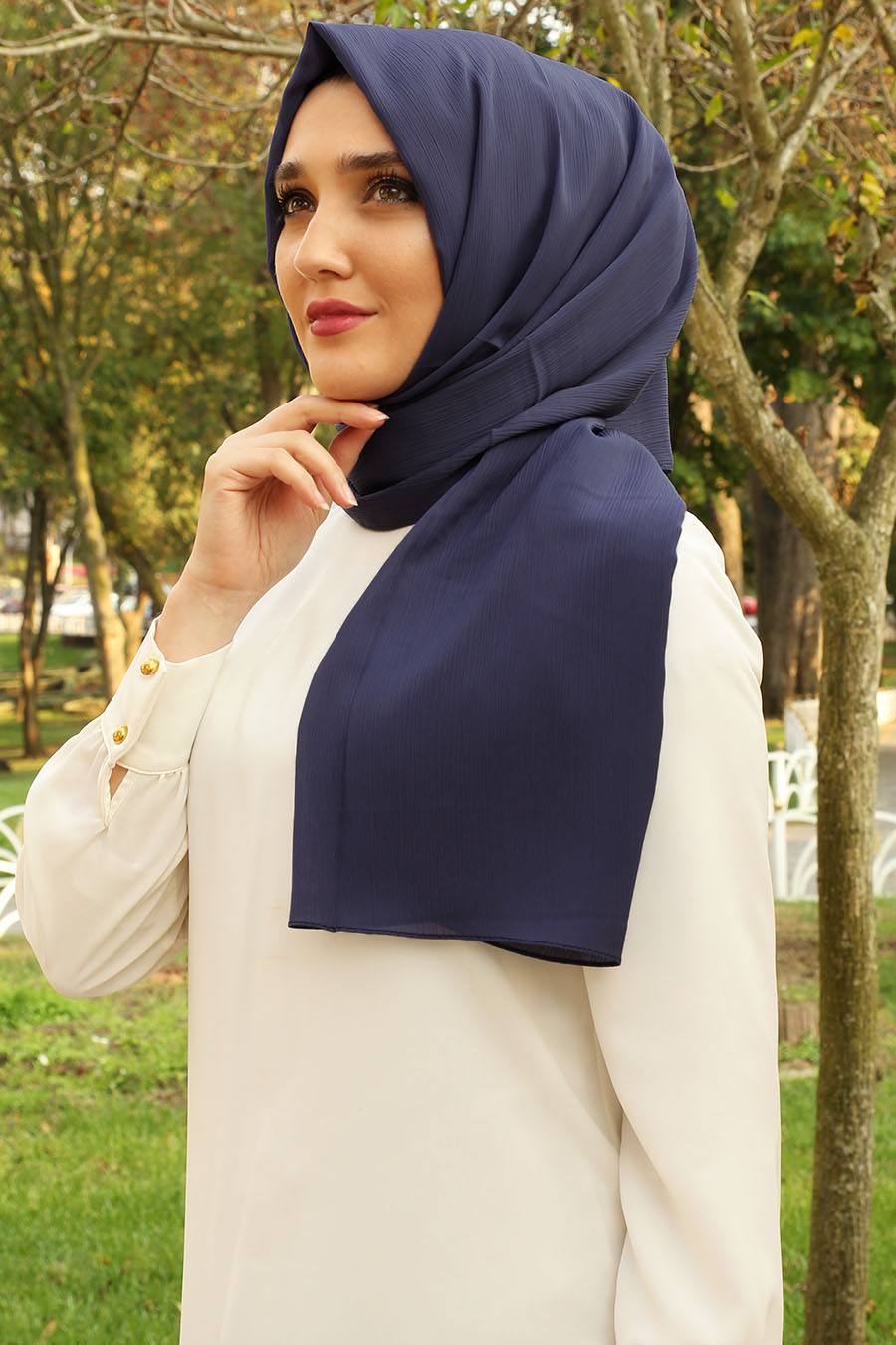 DARK BLUE SHAWL