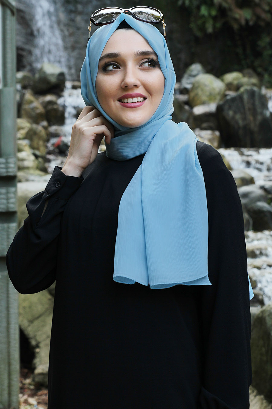 BABY BLUE SHAWL