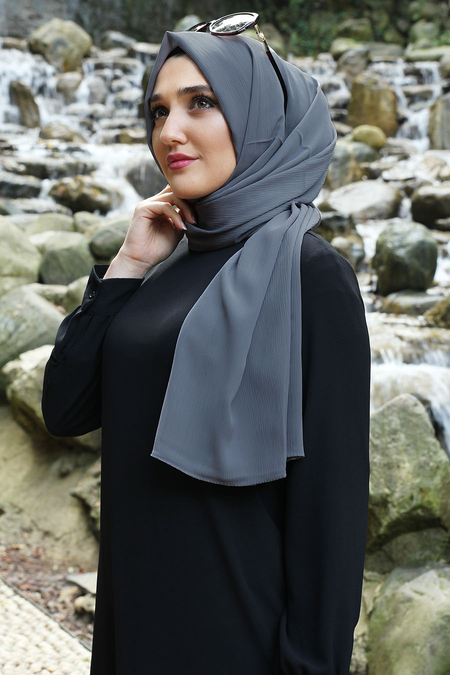 DARK GREY SHAWL