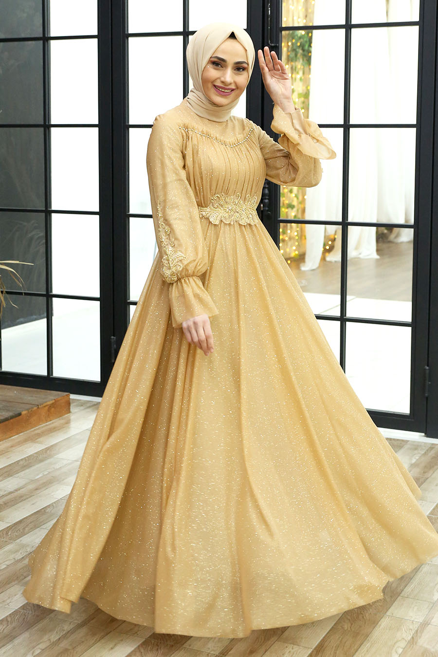 SHINING GOLD EVENING DRESS 