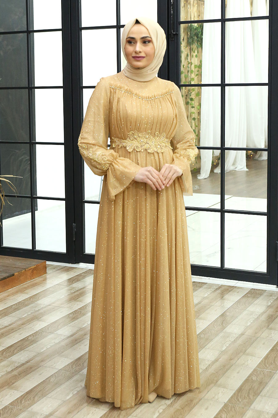 SHINING GOLD EVENING DRESS 