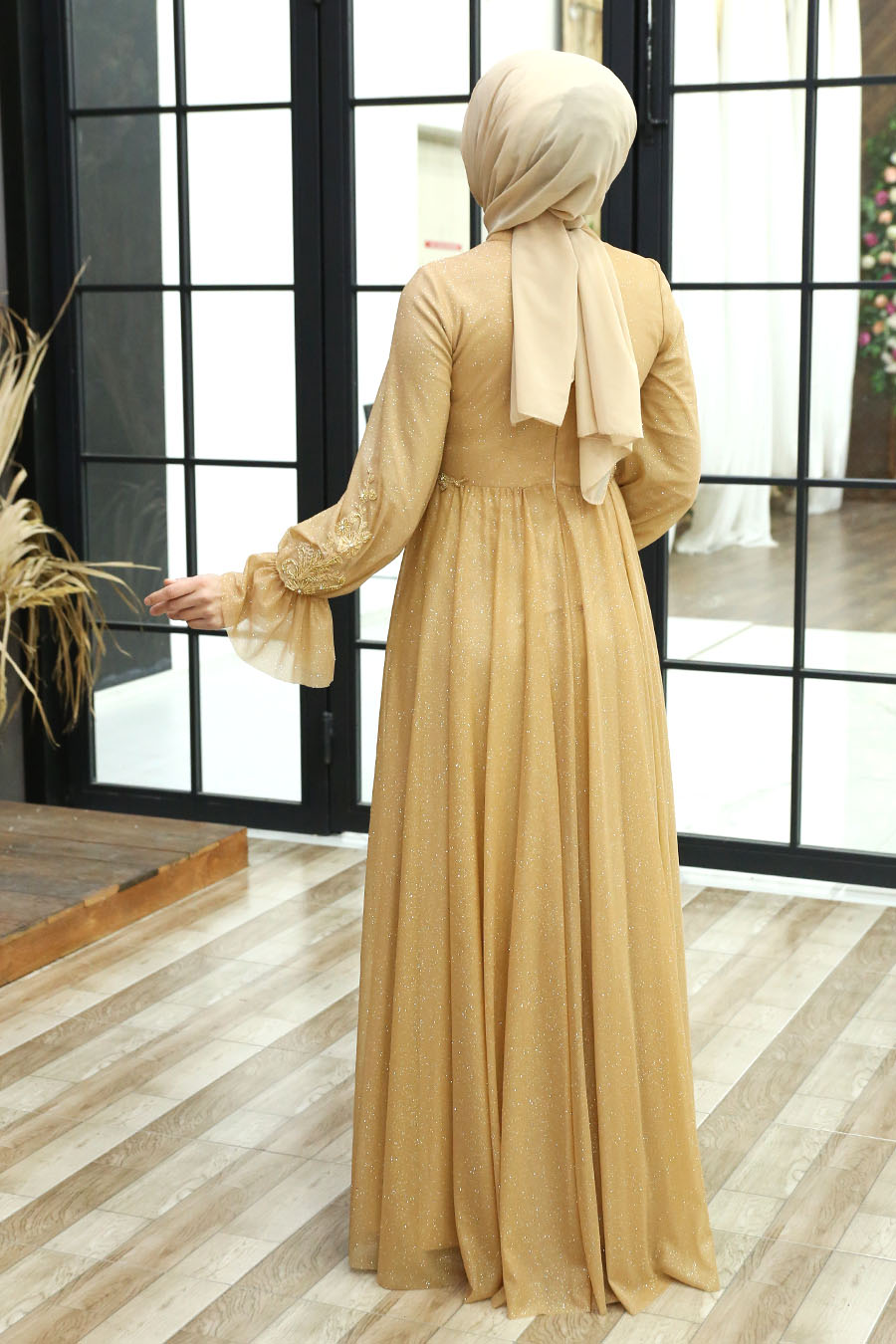 SHINING GOLD EVENING DRESS 