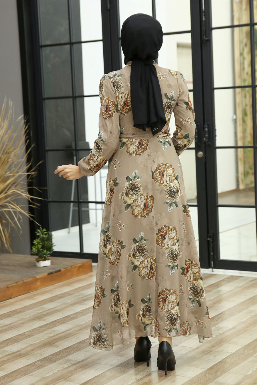 FLOWER PATTERNED BEIGE DRESS 