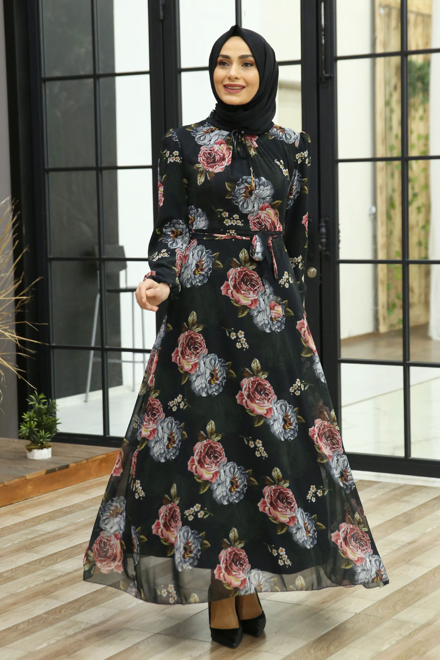 FLOWER PATTERNED BLACK DRESS 